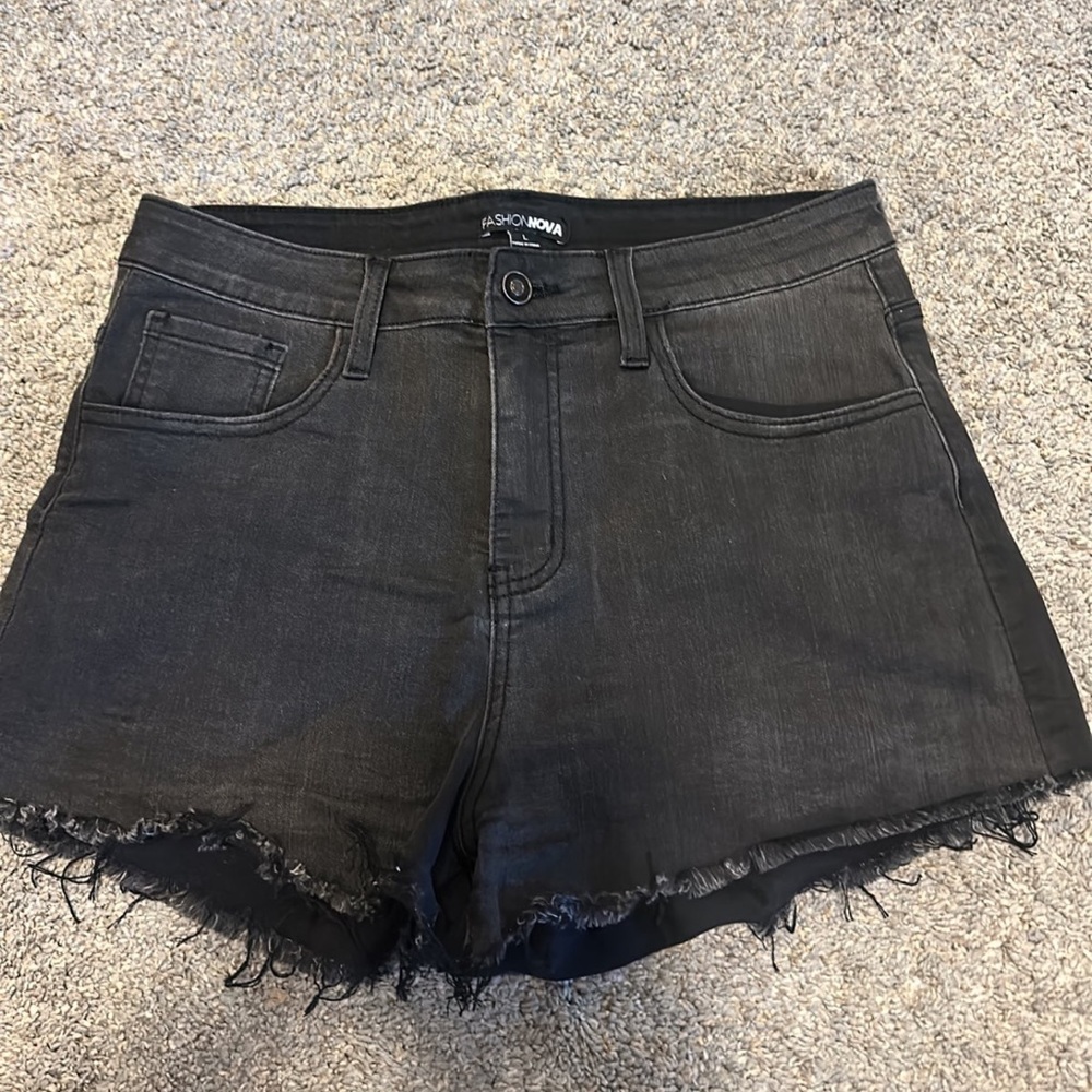 Fashion nova shorts